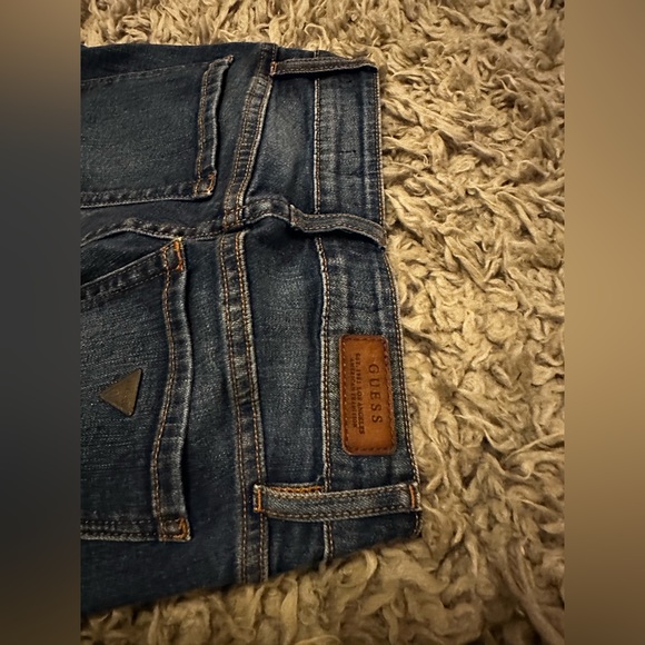 GUESS power curvy mid size 24 jeans - Picture 2 of 6